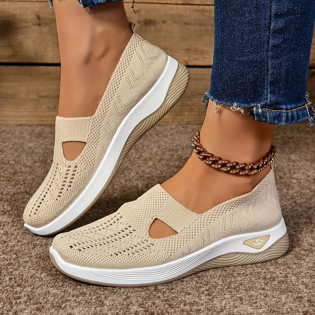 Elara Comfort Sneakers