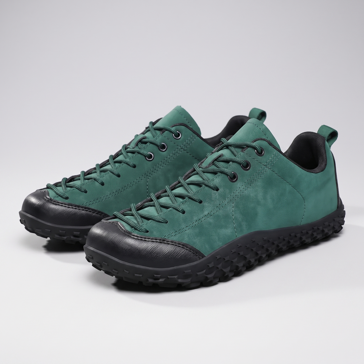 Arden Court Sneakers