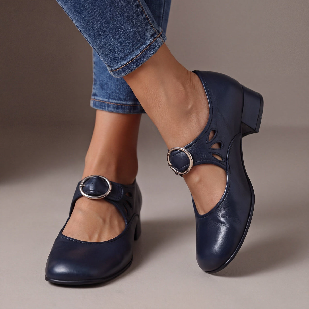 Cushioned Leather Comfort Sandals