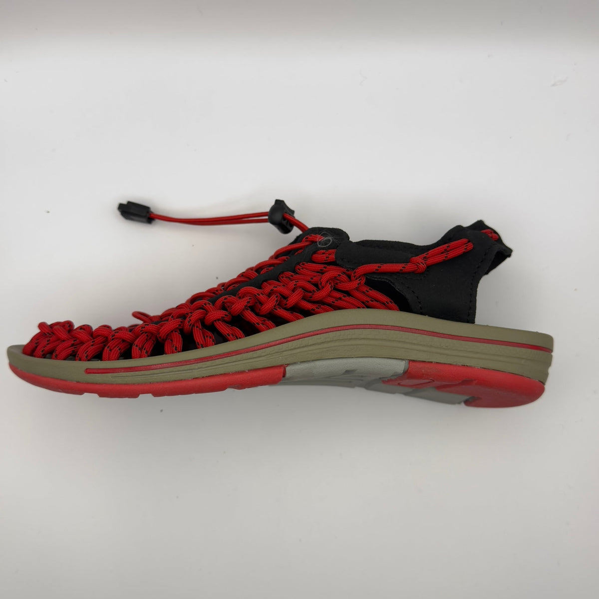 Leo Wave Sandals