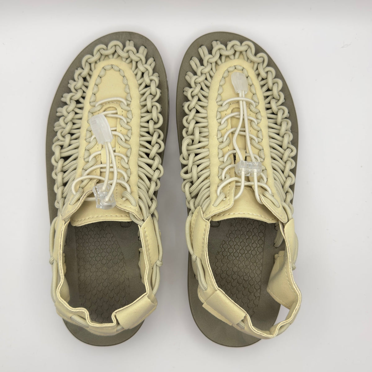 Leo Wave Sandals