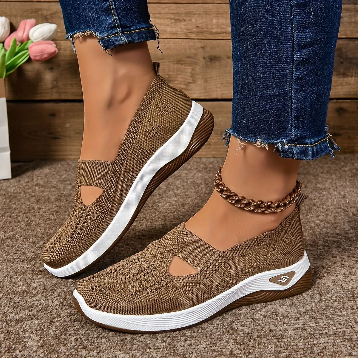 Elara Comfort Sneakers