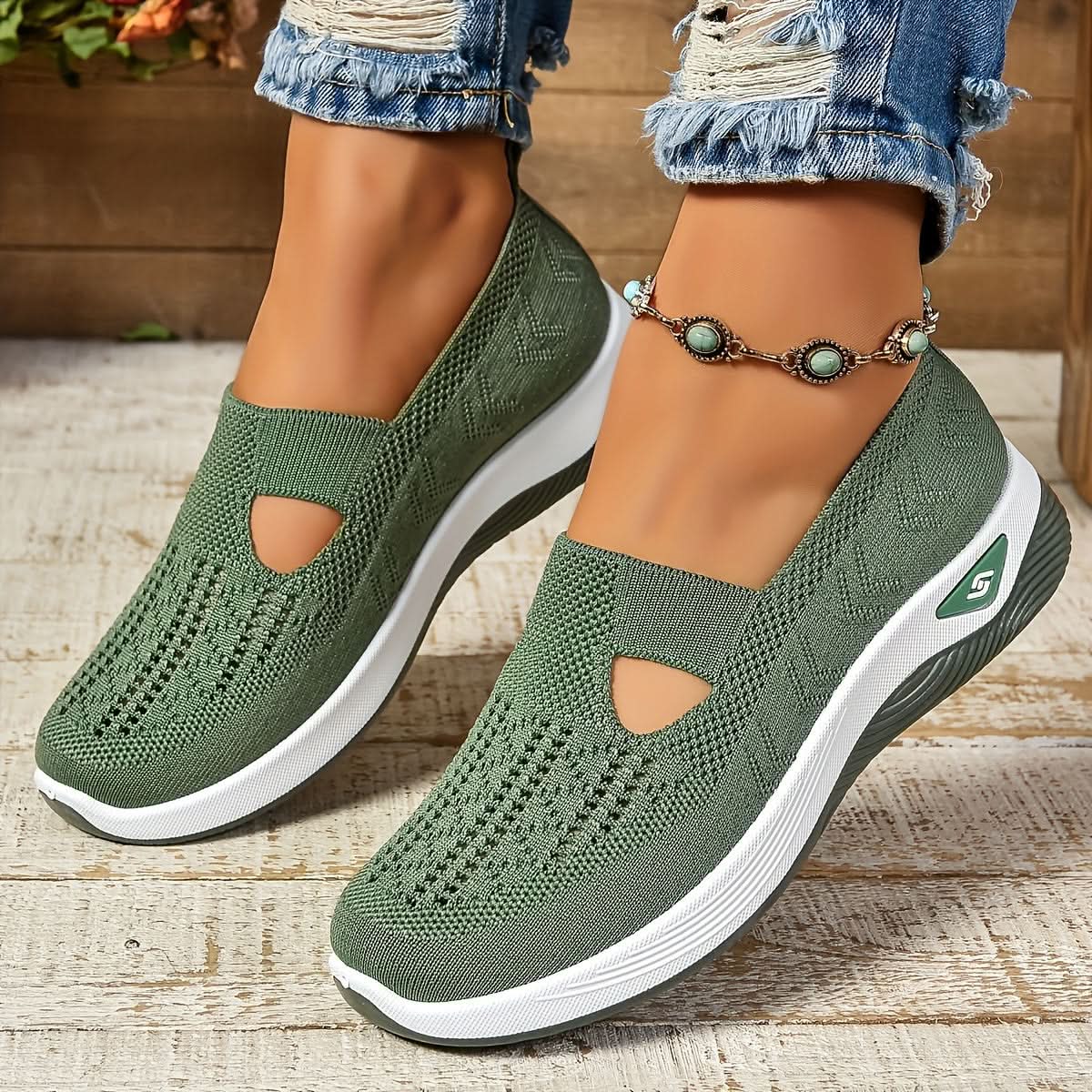 Elara Comfort Sneakers