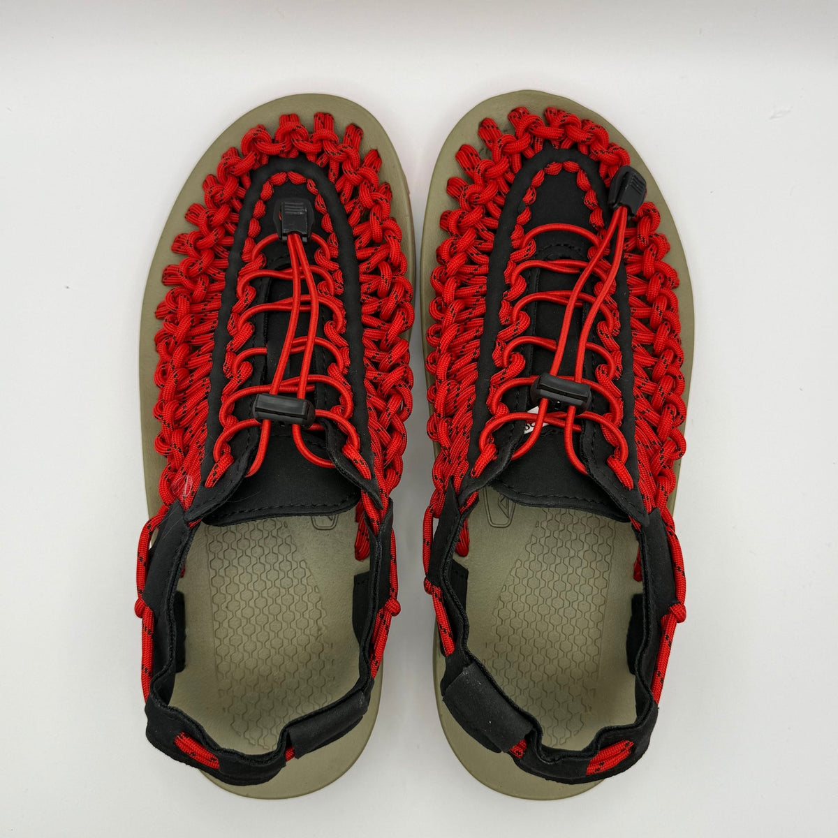 Leo Wave Sandals