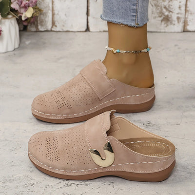 Mia Chic Wedge